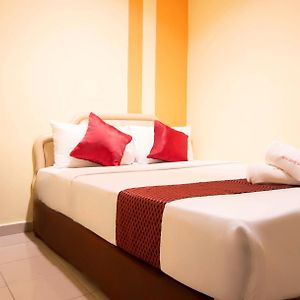 Deluxe  Without Window King Room